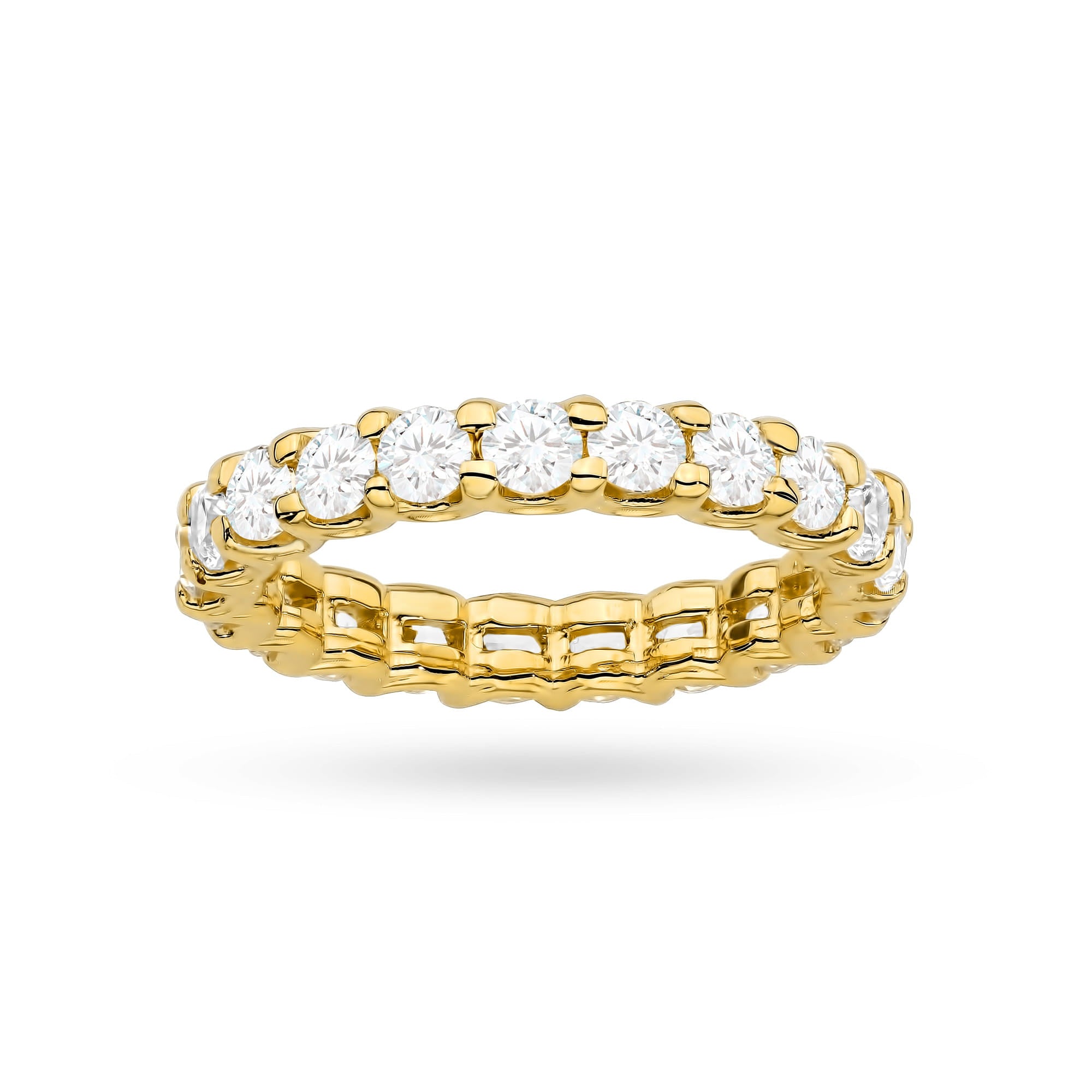 Gold Ring With Lab-Grown Diamonds