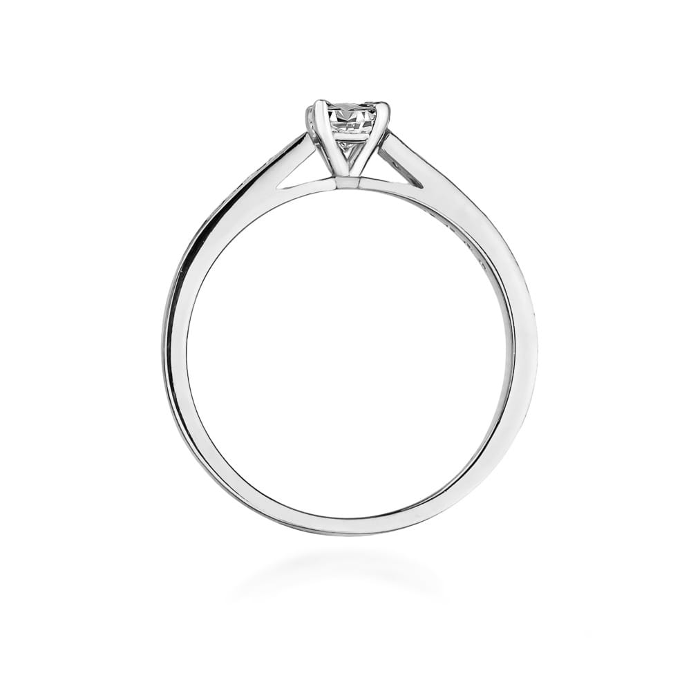 Gold Ring With Diamonds