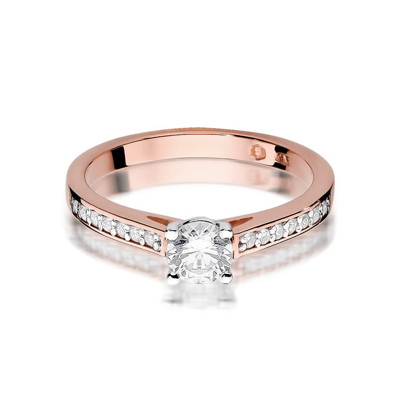 Gold Ring With Diamonds