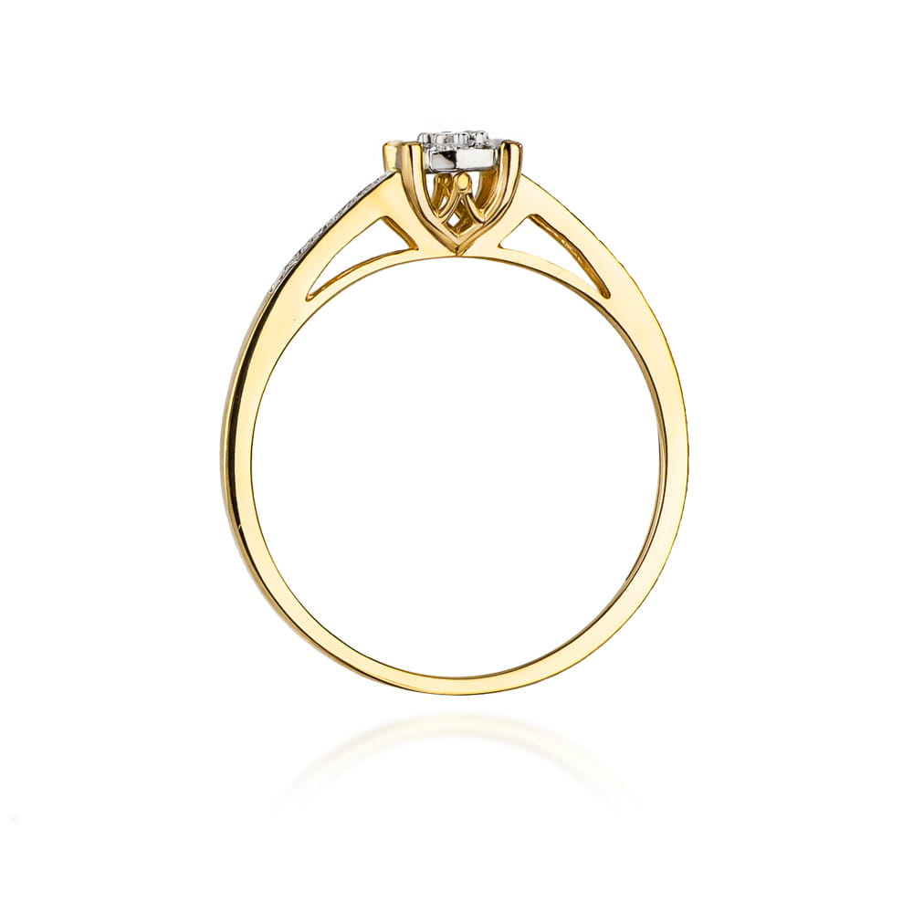 Gold Ring With Diamonds