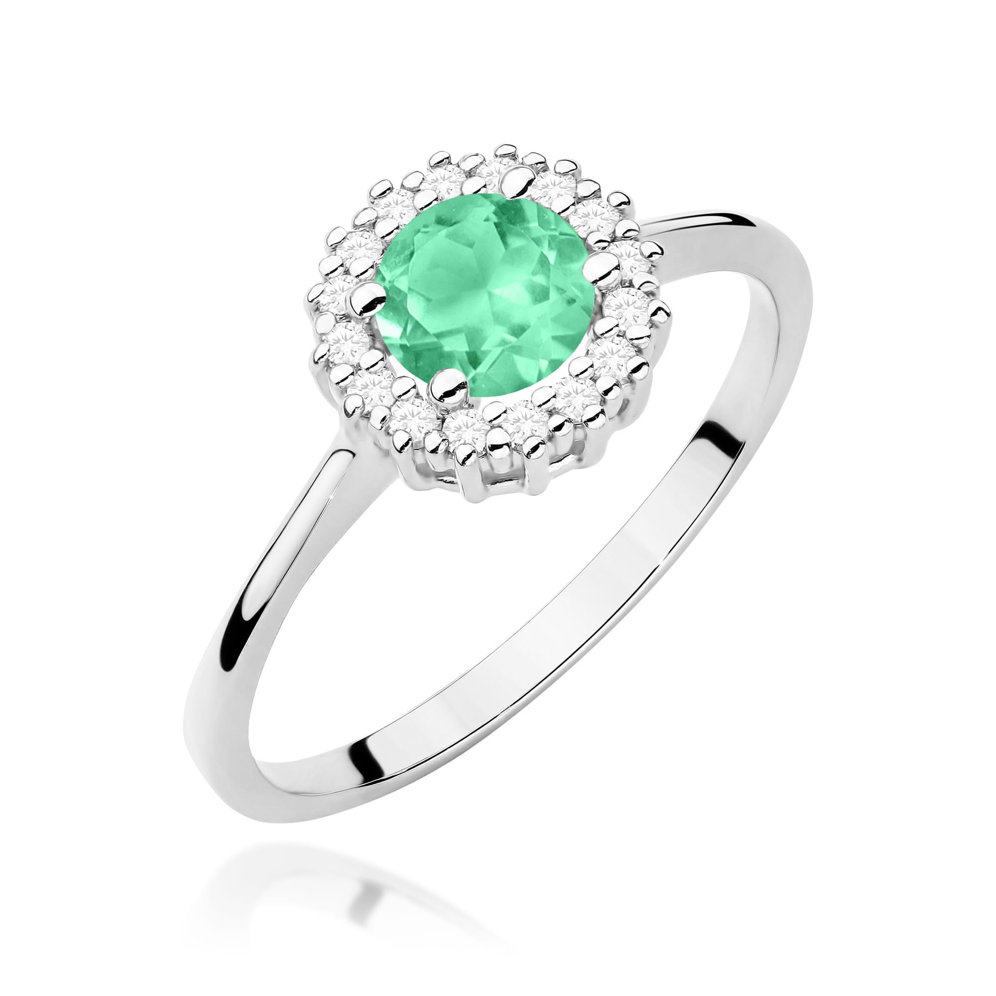 Gold Ring With Emerald And Diamonds