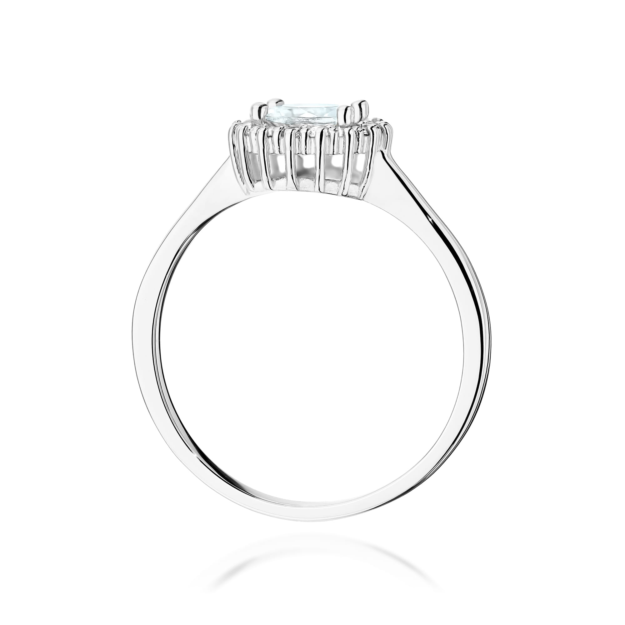 Gold Ring With White Sapphire And Diamonds