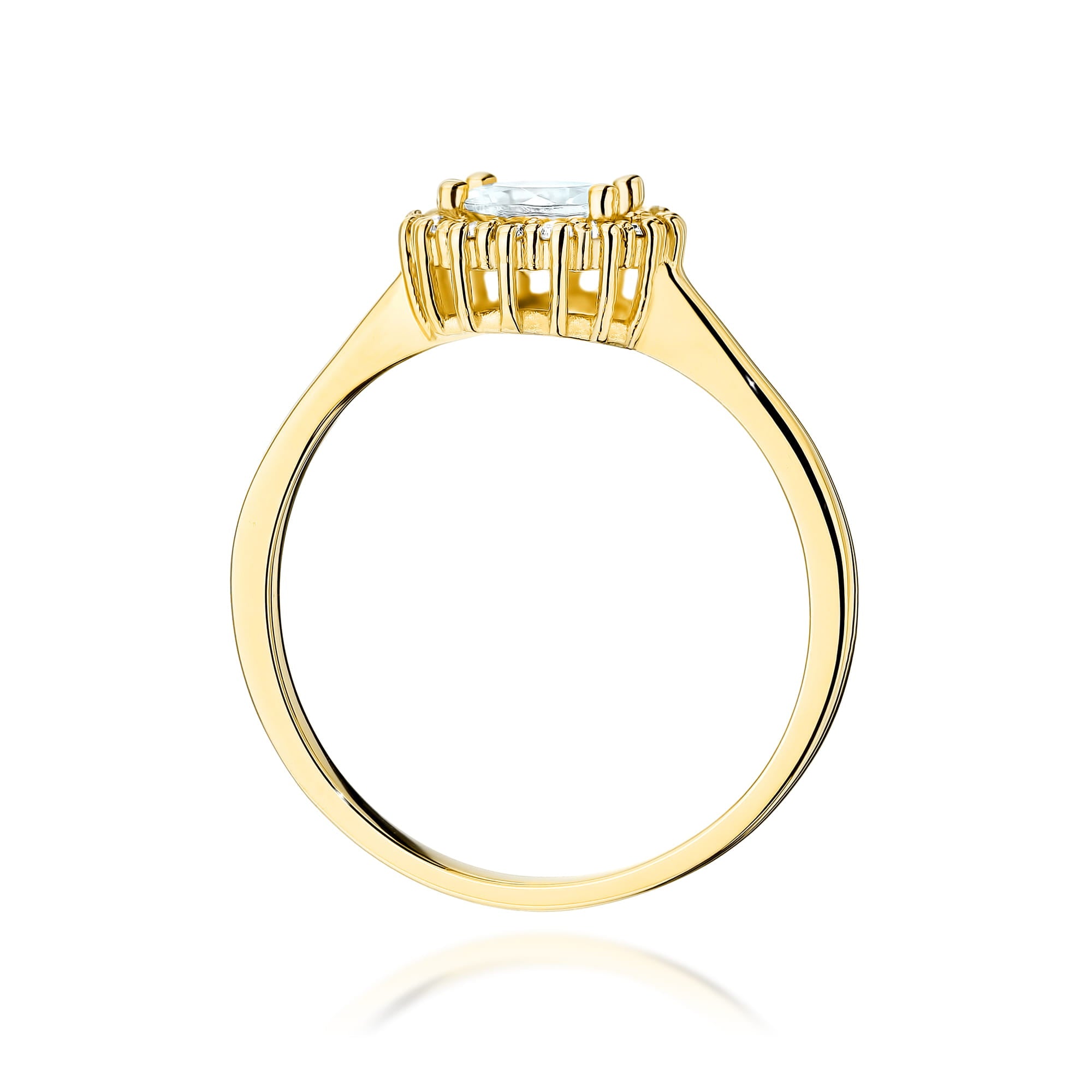 Gold Ring With White Sapphire And Diamonds