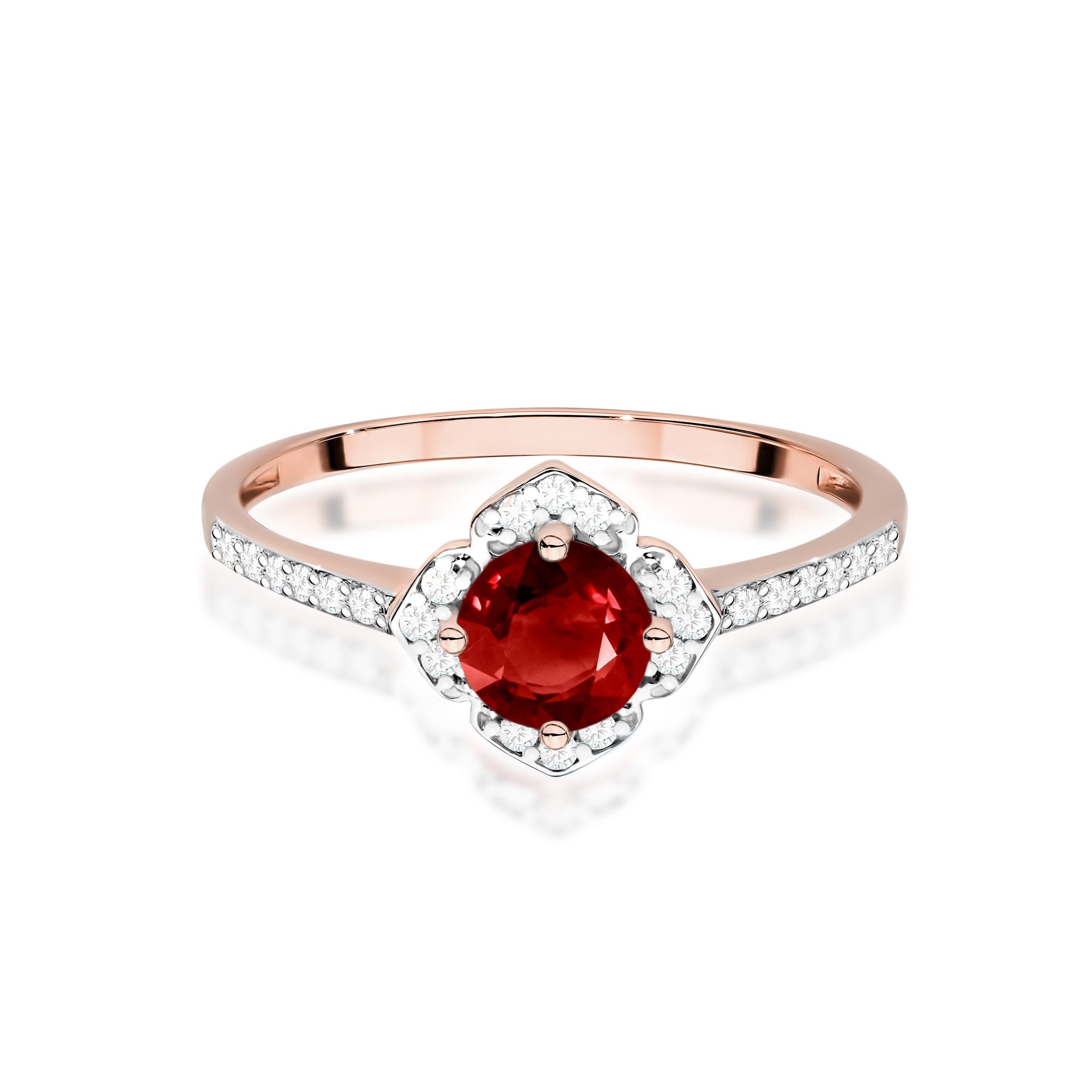 Gold Ring With Garnet And Diamonds