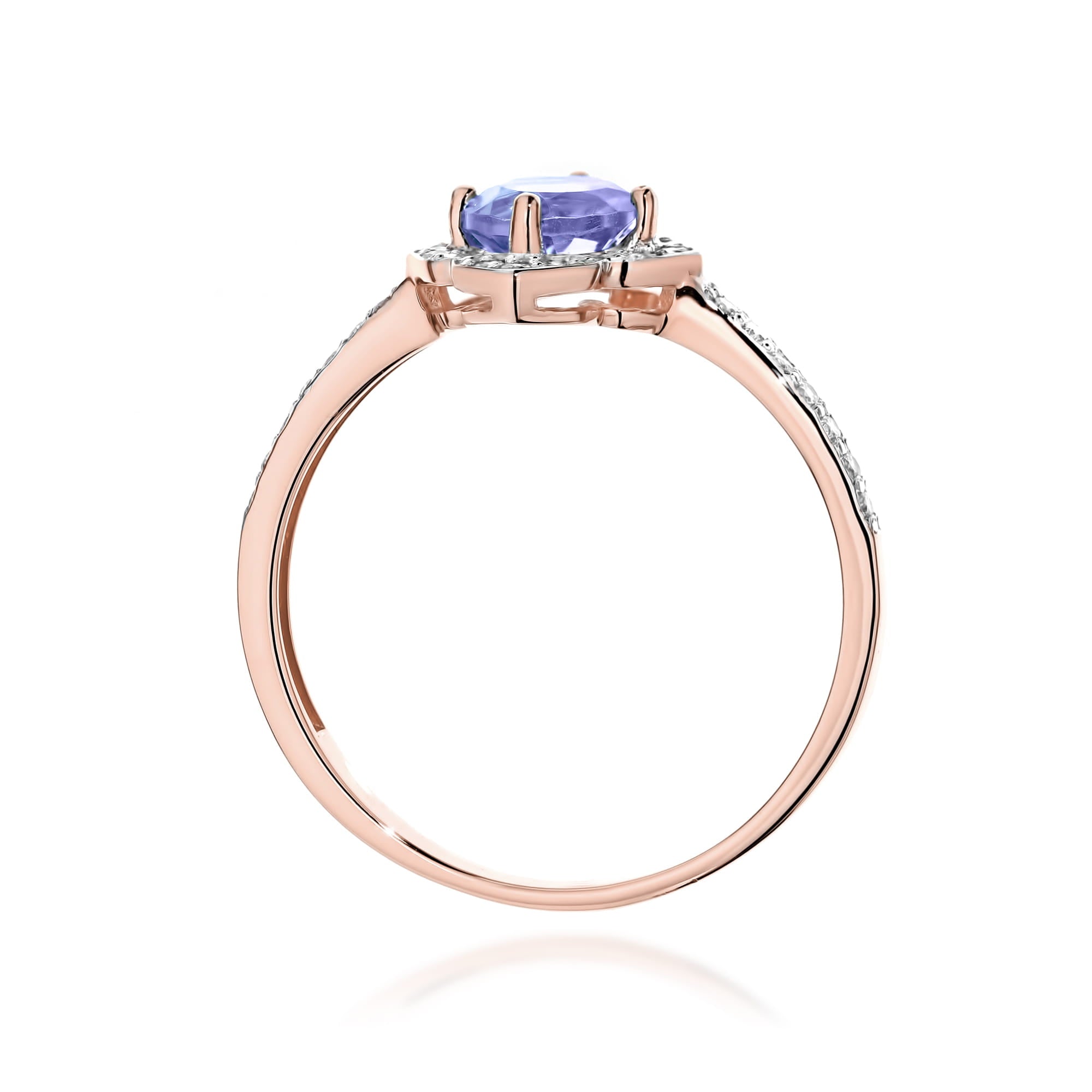 Gold Ring With Tanzanite And Diamonds