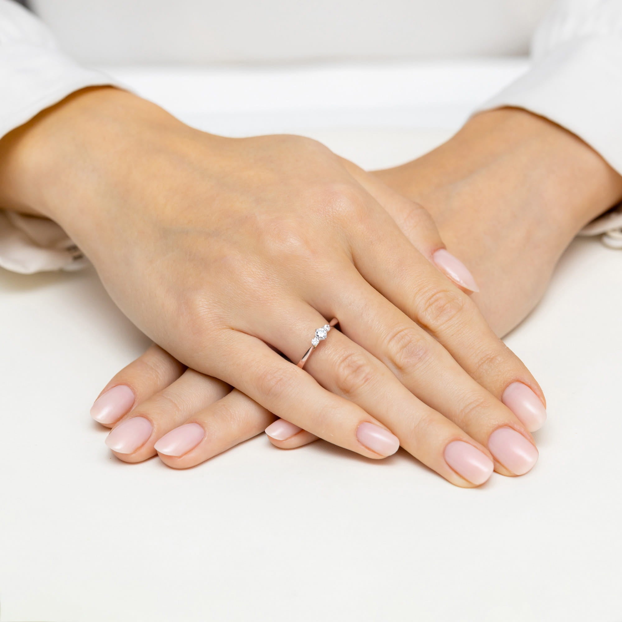 Auksinis Žiedas Su Deimantais