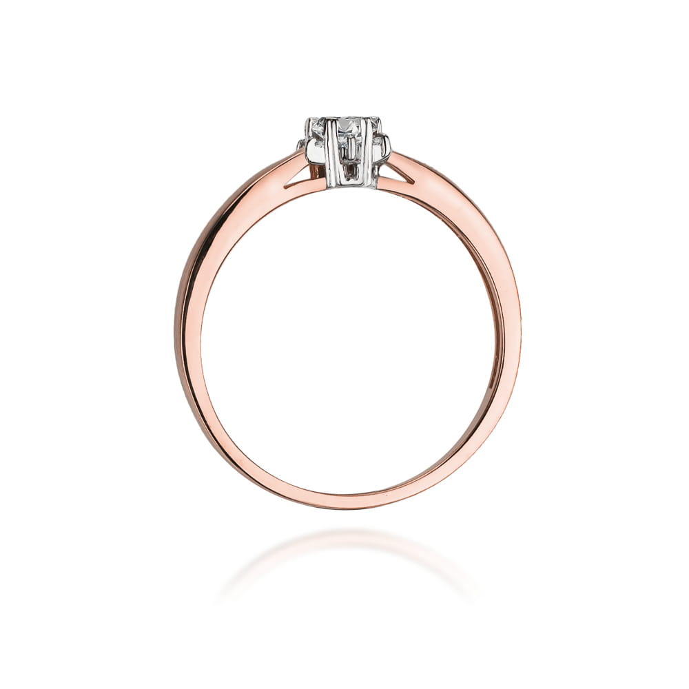 Gold Ring With Diamonds