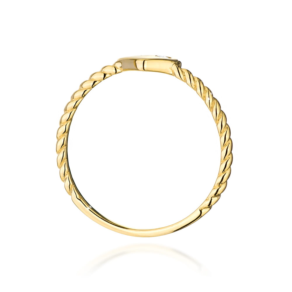 Gold Ring With Diamond