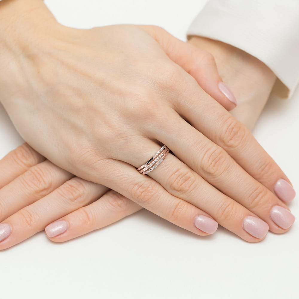 Auksinis Žiedas Su Deimantais