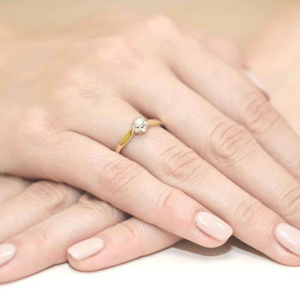 Gold Ring With Diamond