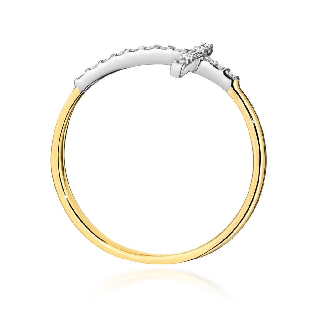 Gold Ring With Diamonds