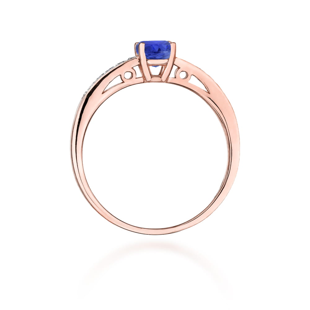 Gold Ring With Sapphire And Diamonds