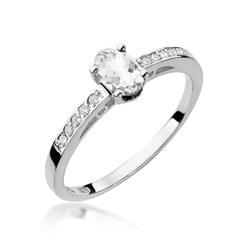 Gold Ring With White Sapphire And Diamonds