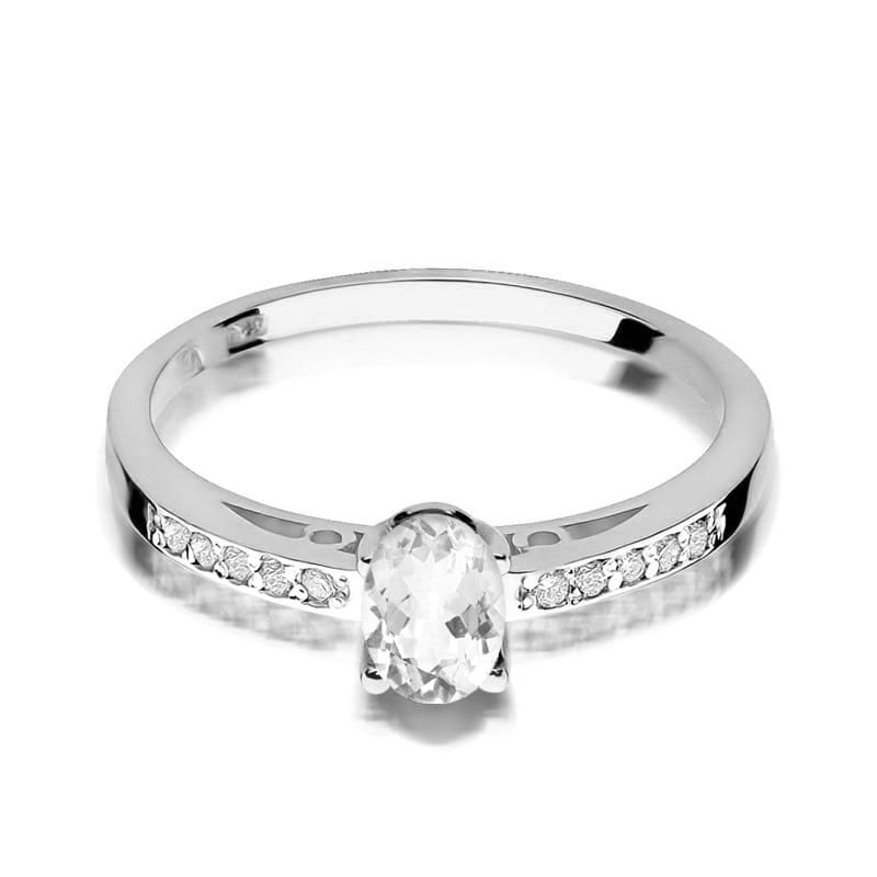 Gold Ring With White Sapphire And Diamonds
