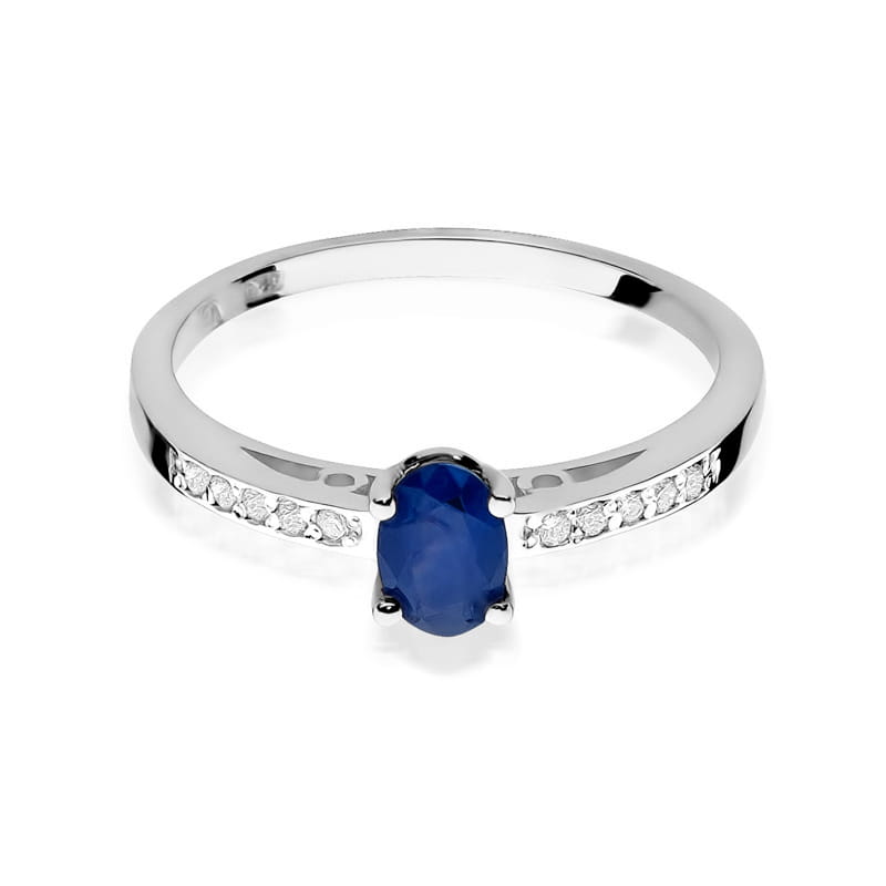 Gold Ring With Sapphire And Diamonds