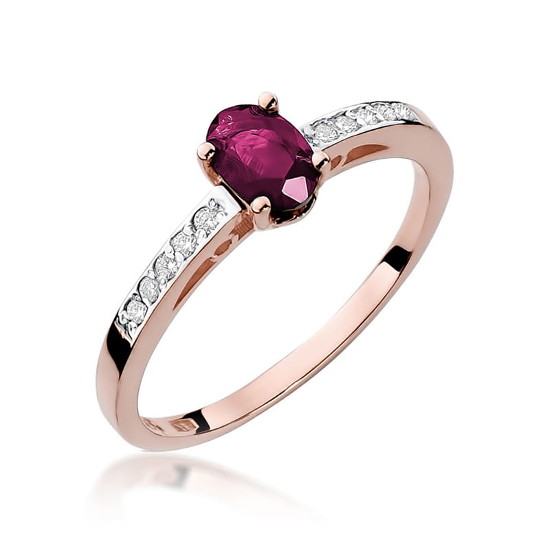 Gold Ring With Ruby And Diamonds