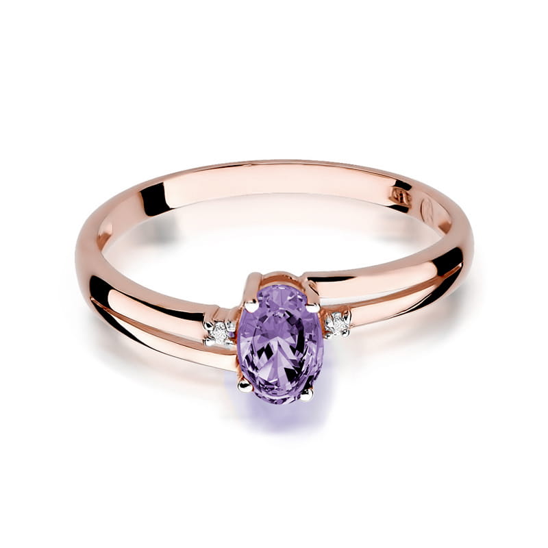 Gold Ring With Tanzanite And Diamonds