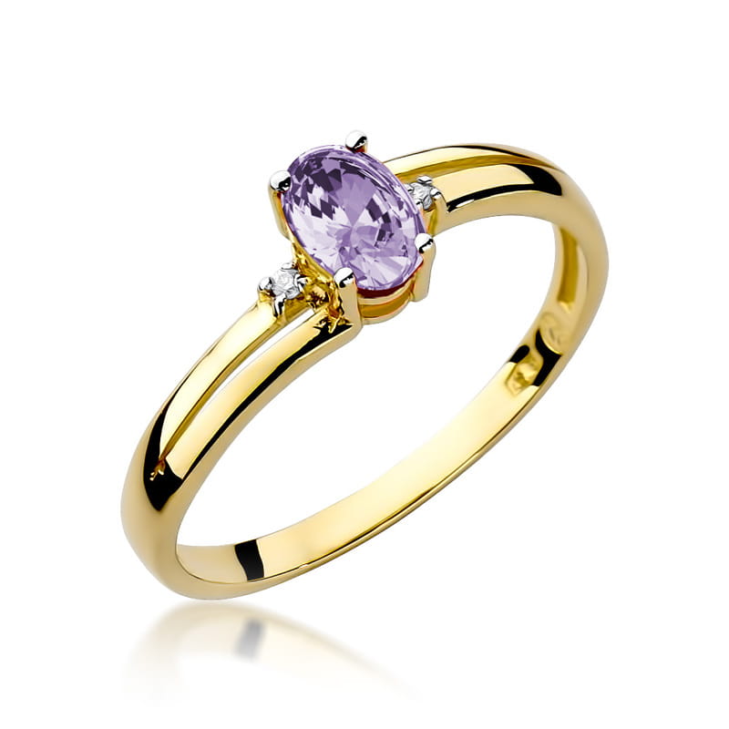 Gold Ring With Tanzanite And Diamonds