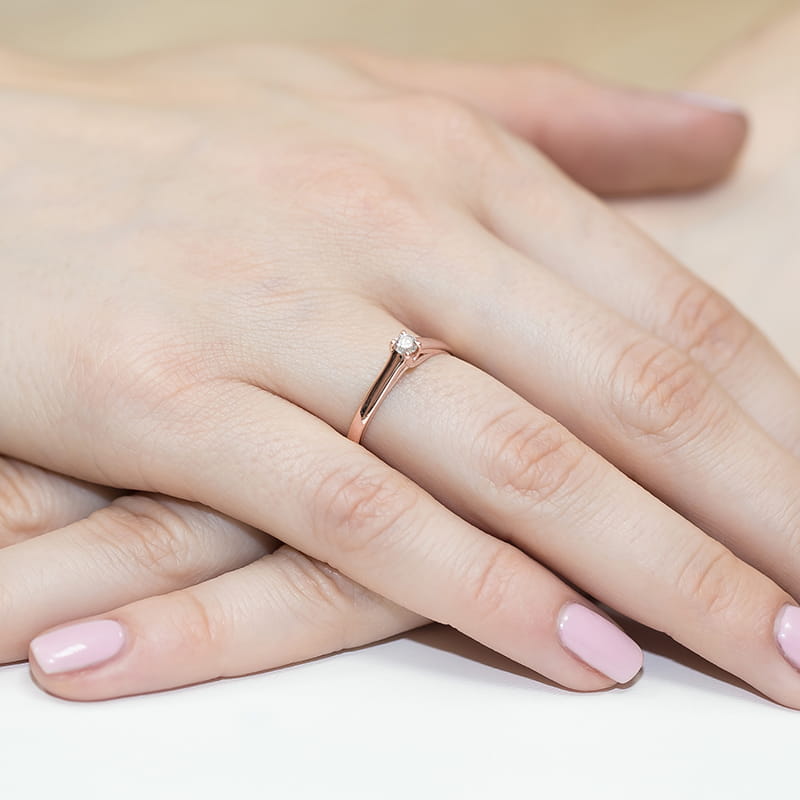 Auksinis Žiedas Su Deimantu