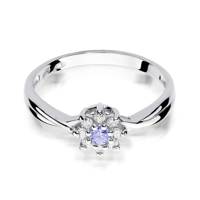 Gold Ring With Tanzanite And Diamonds