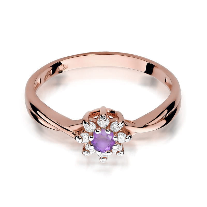 Gold Ring With Amethyst And Diamonds