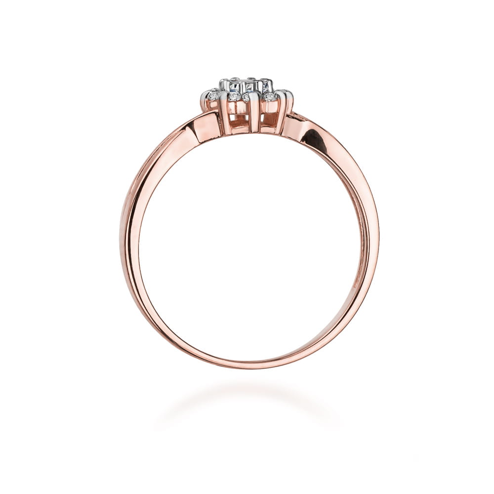 Gold Ring With Diamonds