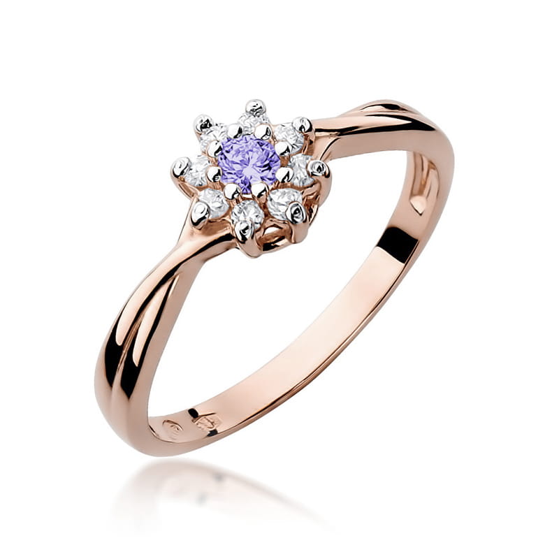 Gold Ring With Tanzanite And Diamonds