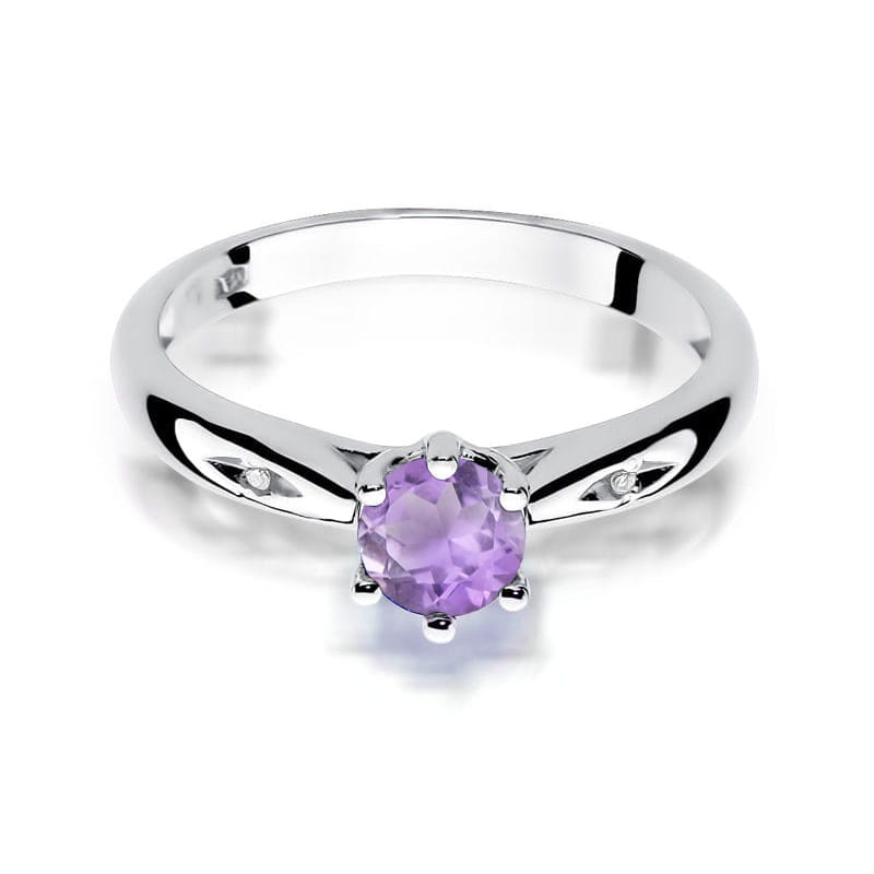 Gold Ring With Amethyst And Diamonds