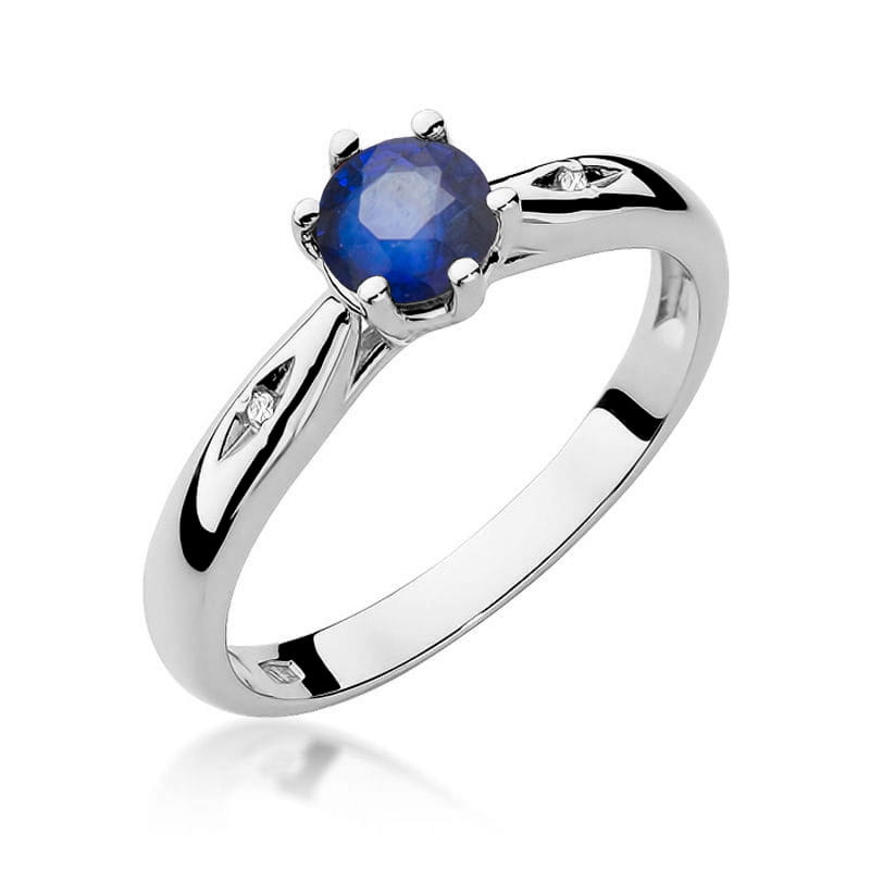 Gold Ring With Sapphire And Diamonds