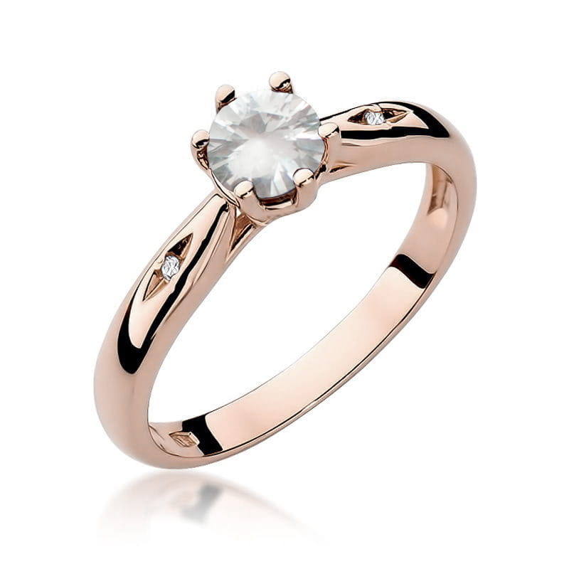 Auksinis Žiedas Su Baltu Safyru Ir Deimantais