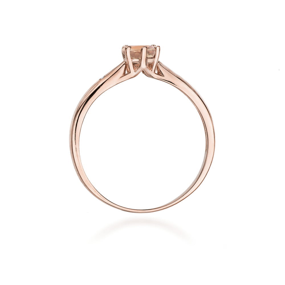 Gold Ring With Morganite And Diamonds