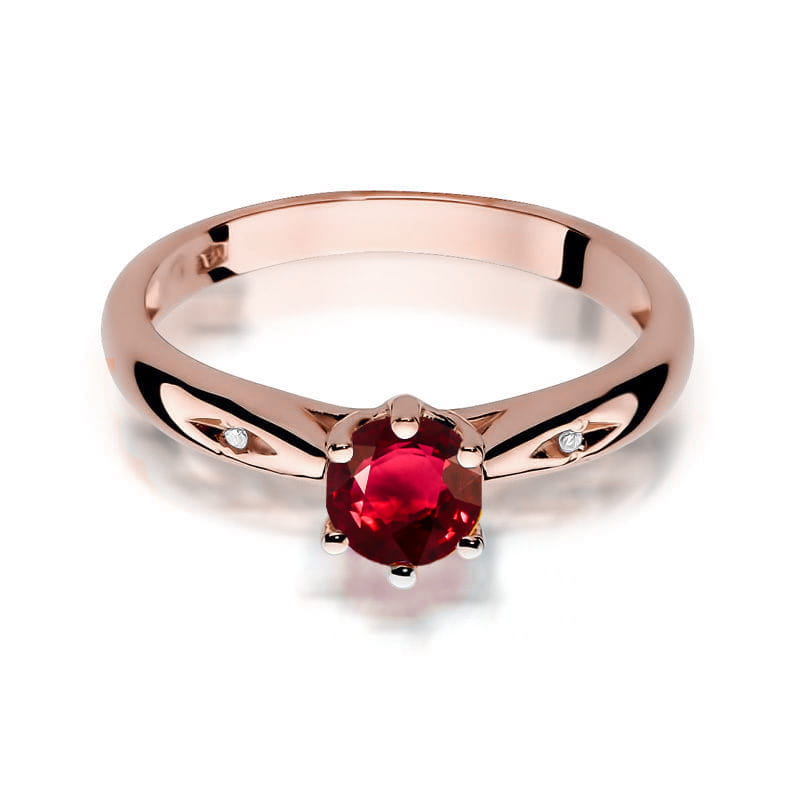 Gold Ring With Ruby And Diamonds