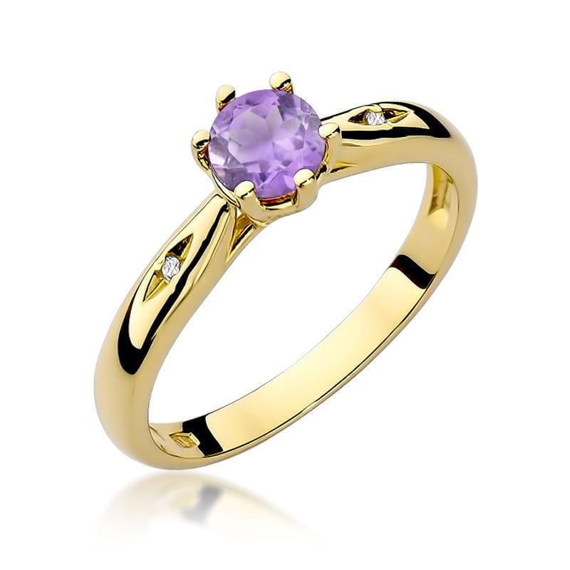Gold Ring With Amethyst And Diamonds