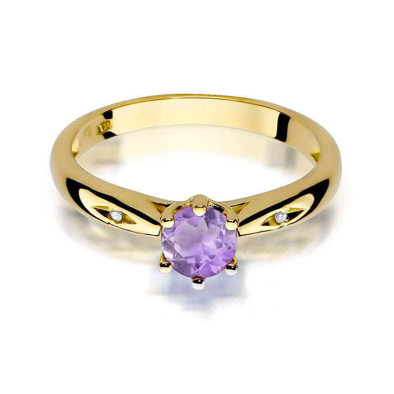 Gold Ring With Amethyst And Diamonds