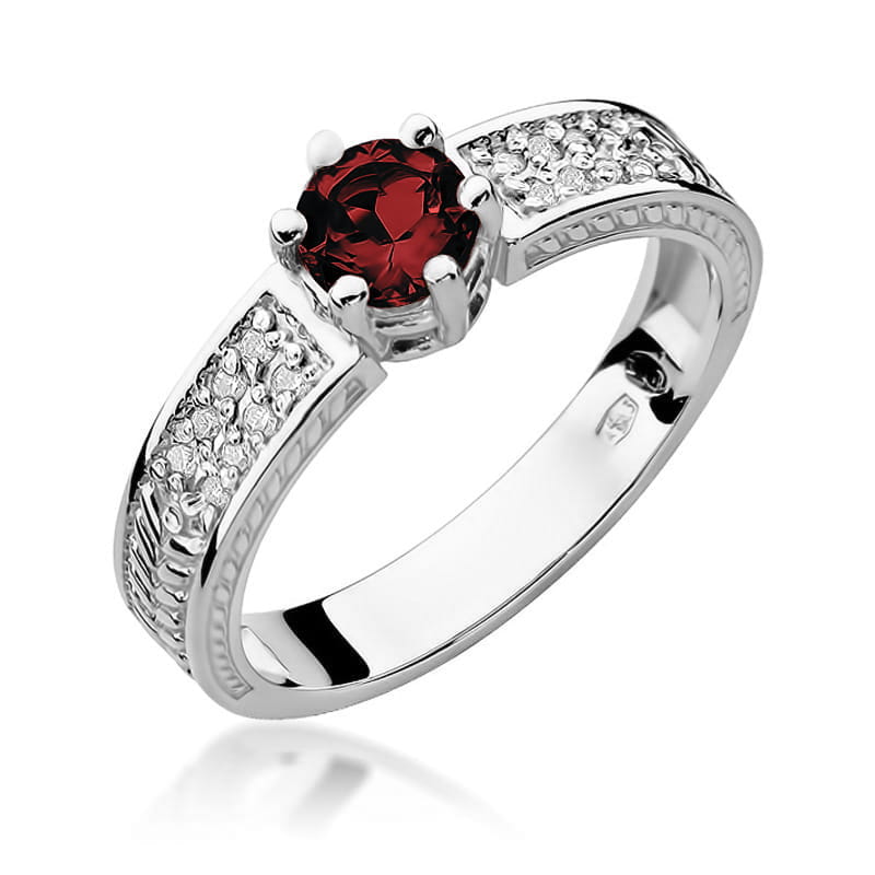 Auksinis Žiedas Su Rubinu Ir Deimantais