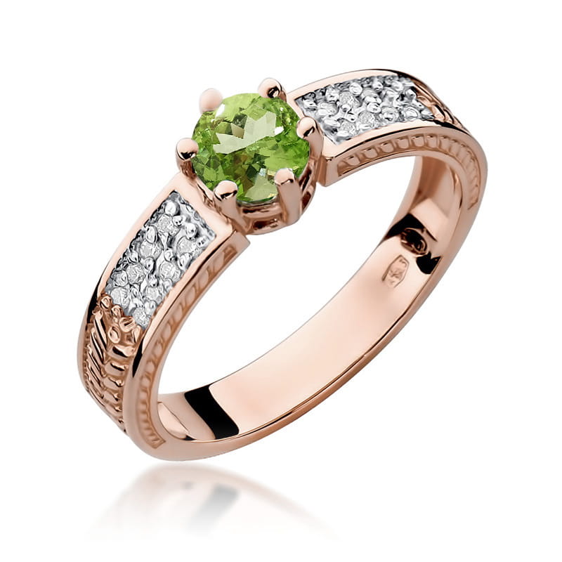 Gold Ring With Peridot And Diamonds