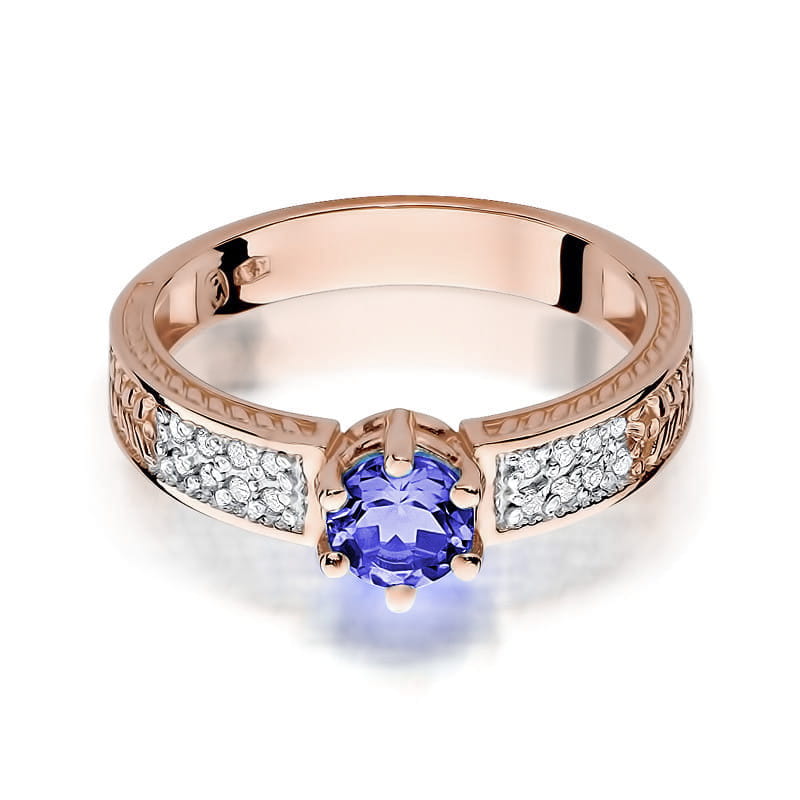 Gold Ring With Tanzanite And Diamonds