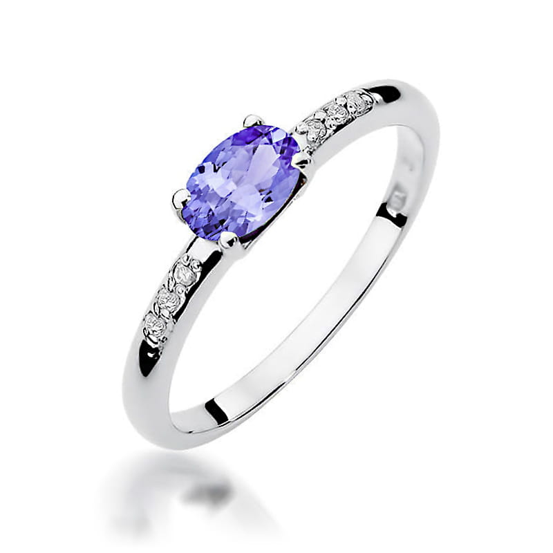 Gold Ring With Tanzanite And Diamonds