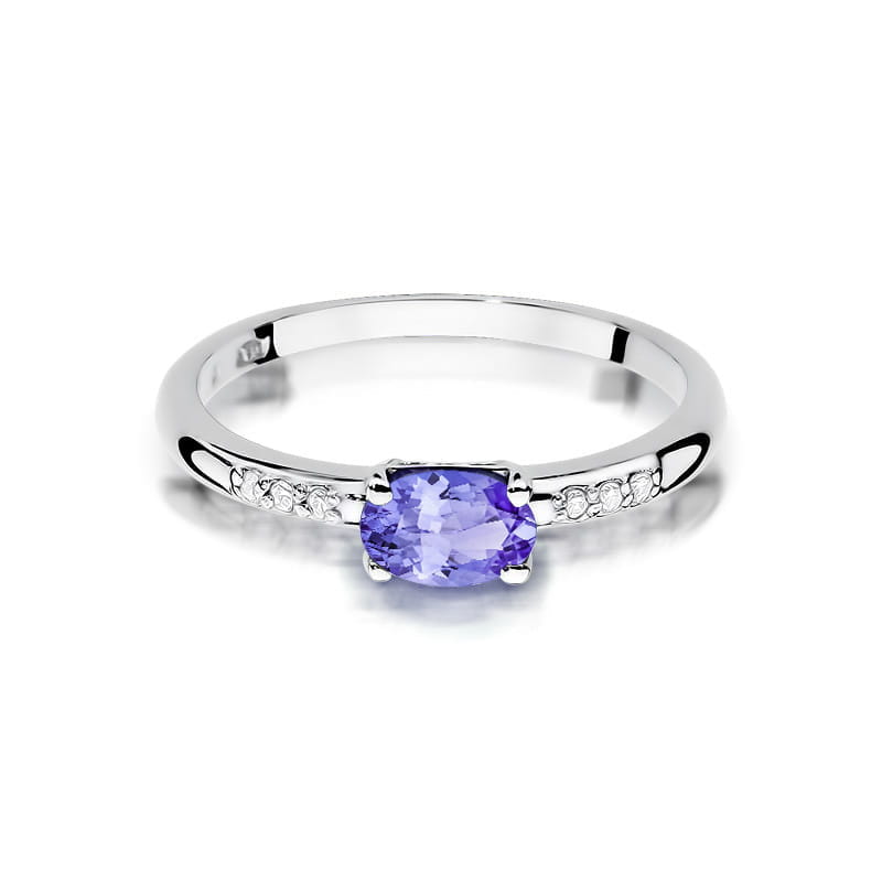 Gold Ring With Tanzanite And Diamonds
