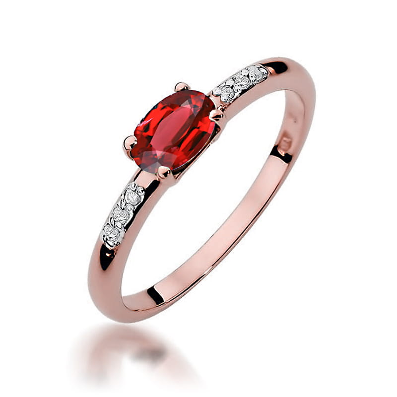 Gold Ring With Ruby And Diamonds