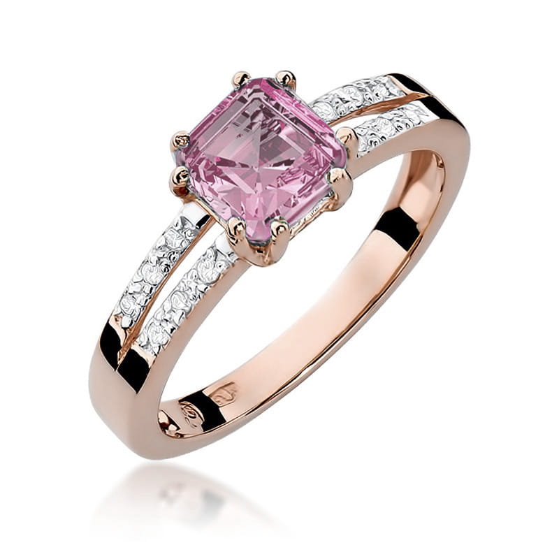 Gold Ring With Pink Topaz And Diamonds