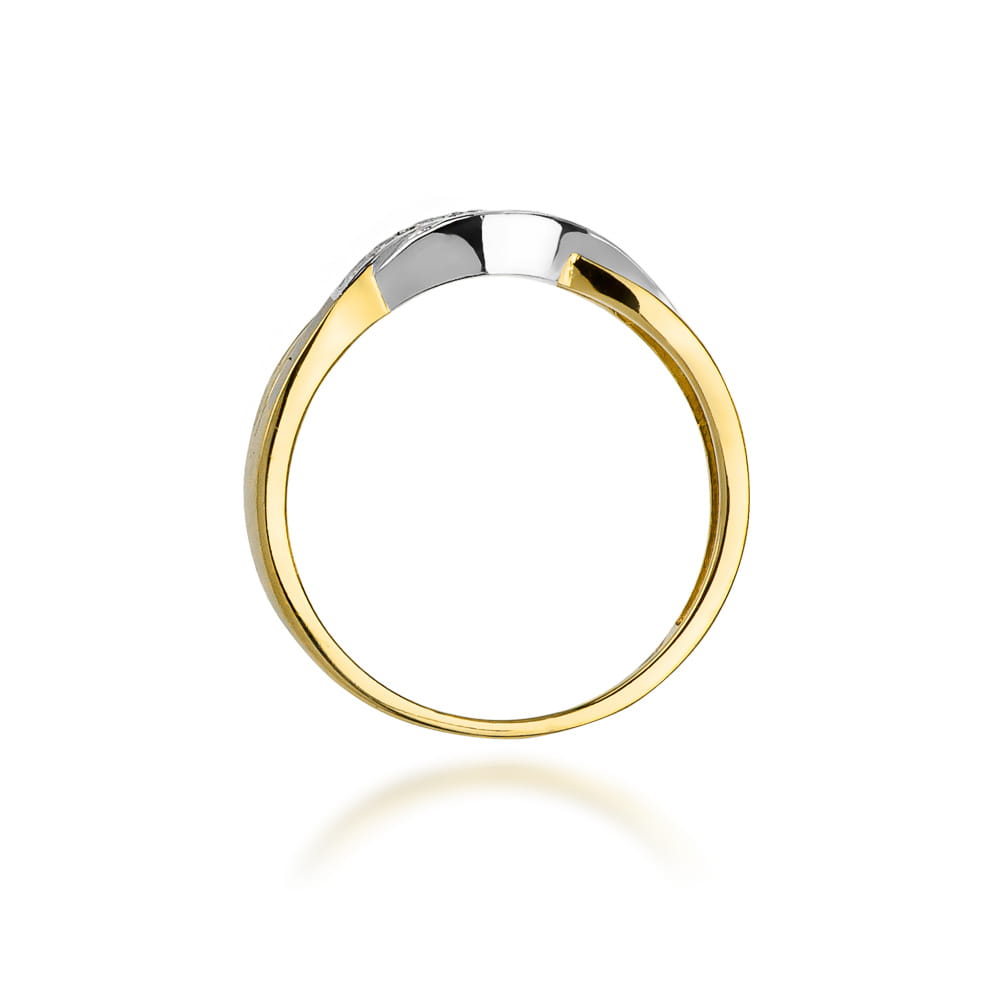 Gold Ring With Diamonds