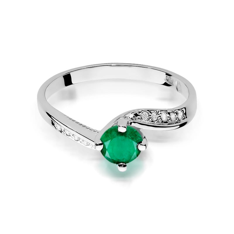Gold Ring With Emerald And Diamonds