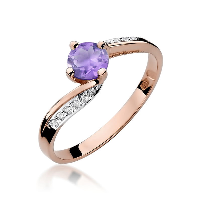 Gold Ring With Amethyst And Diamonds