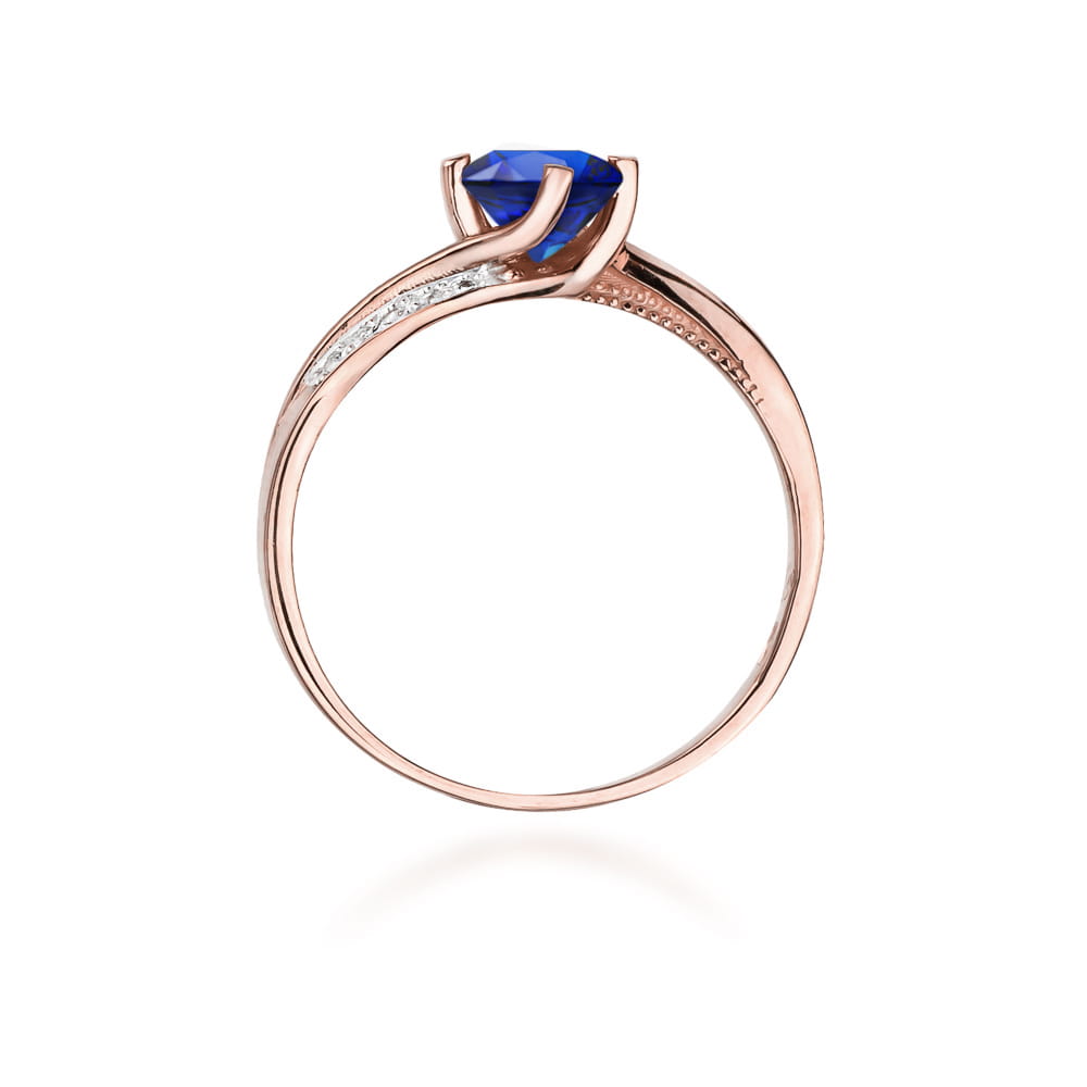 Gold Ring With Sapphire And Diamonds