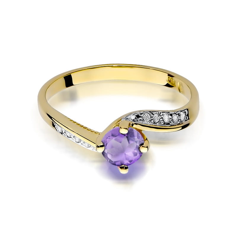 Gold Ring With Amethyst And Diamonds