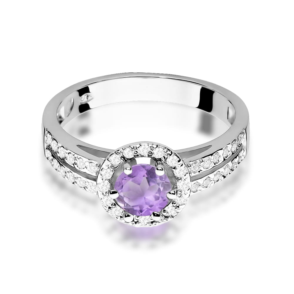 Gold Ring With Amethyst And Diamonds