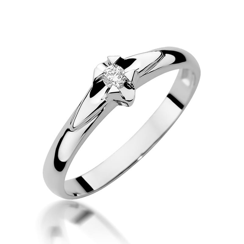 Gold Ring With Diamond