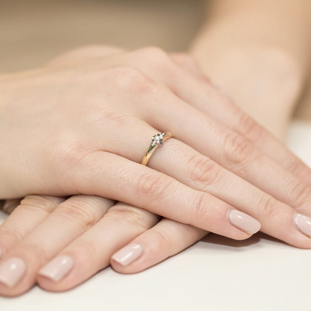 Gold Ring With Diamond