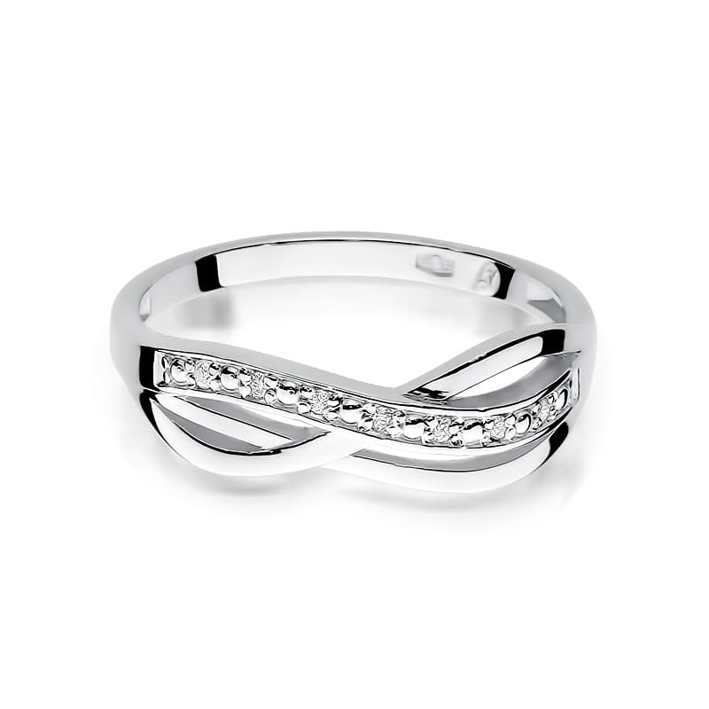 Gold Ring With Diamonds